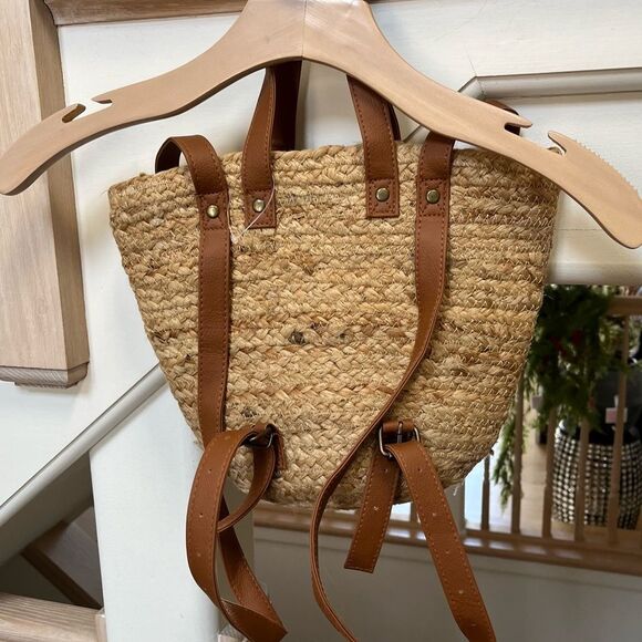XIX Palms The Shore Break Picnic Cooler Backpack Straw Bag NWT main image 4